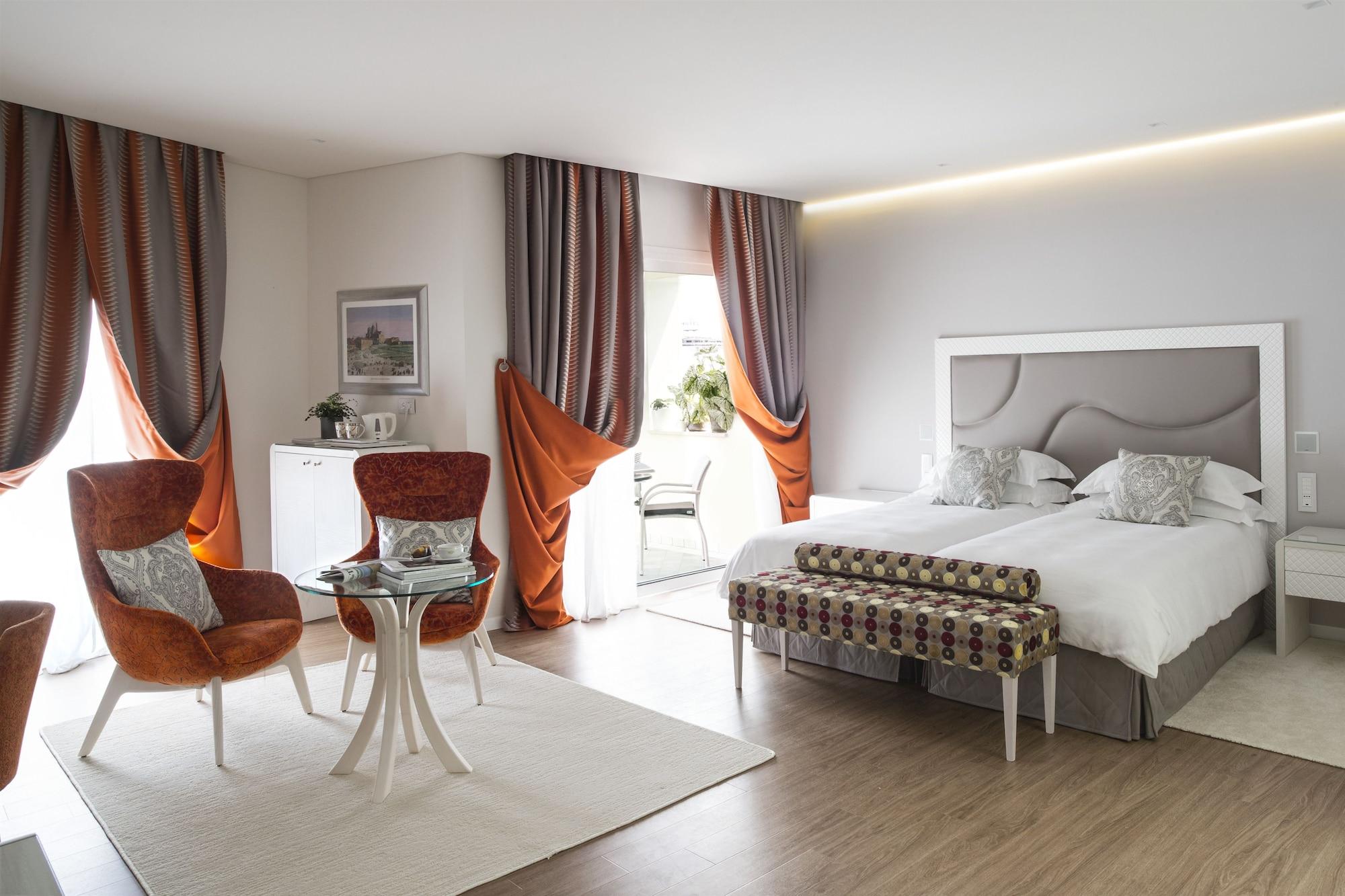Grand Hotel Trieste & Victoria Abano Terme Bagian luar foto A room at the hotel