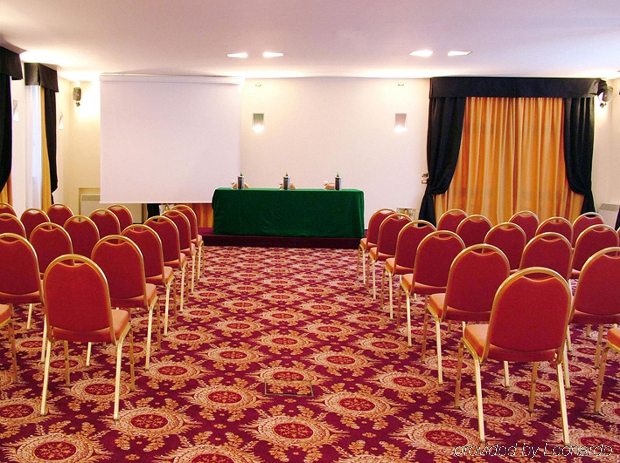 Grand Hotel Trieste & Victoria Abano Terme Fasilitas foto The conference room