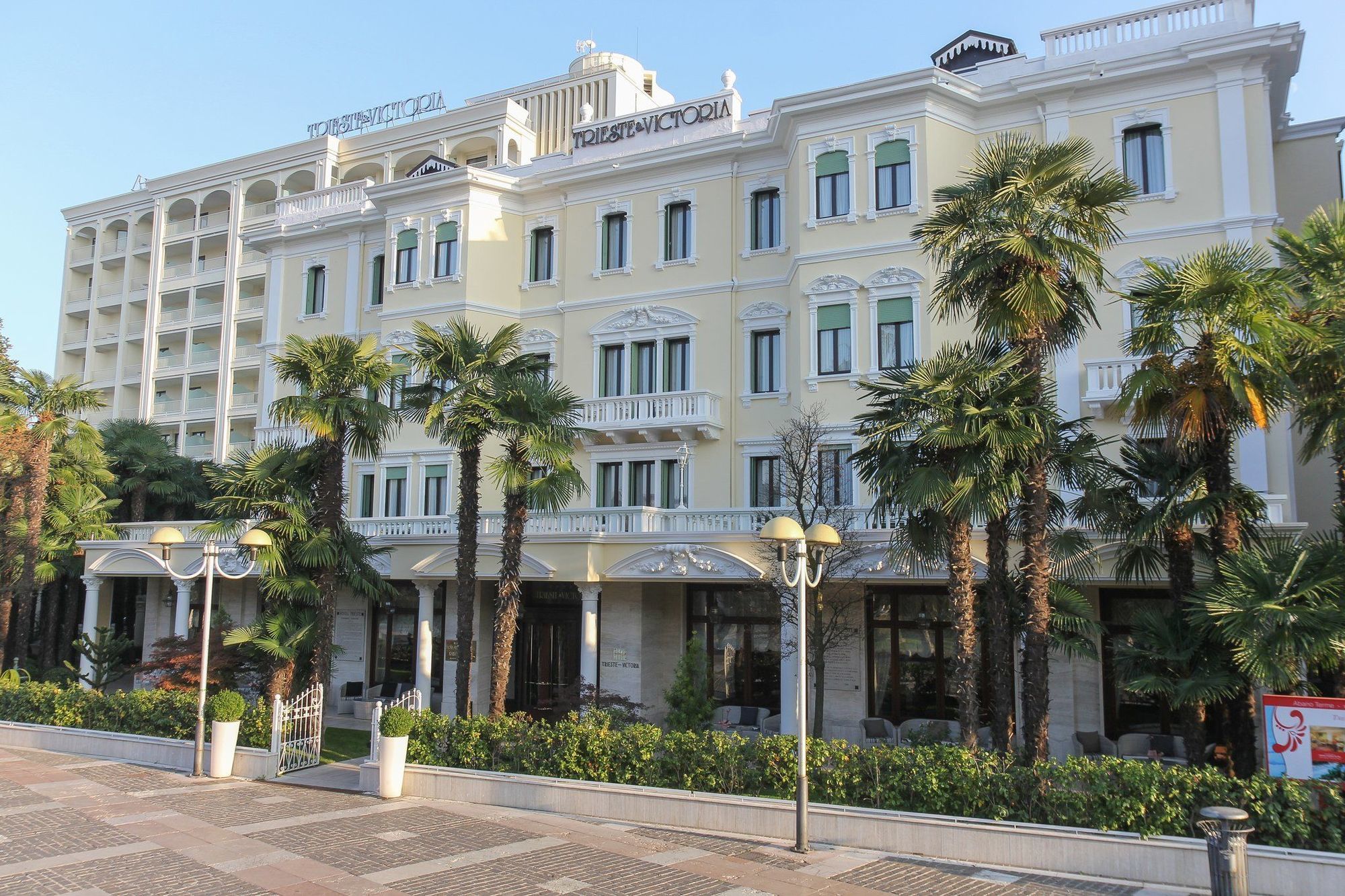 Grand Hotel Trieste & Victoria Abano Terme Bagian luar foto